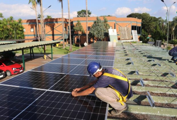 Câmara de Paulínia inaugura sistema de Energia Solar