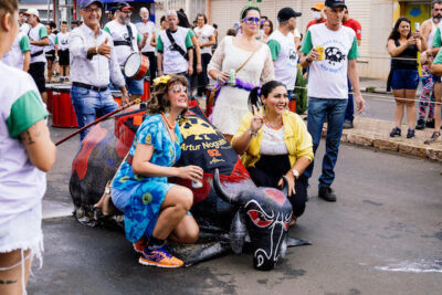 Domingo tem Pré-Carnaval na Av. Fernando Arens em Artur Nogueira 