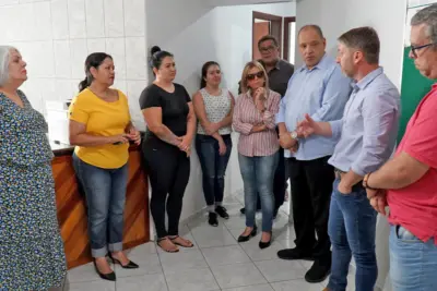 Prefeito e ex-deputado conhecem melhorias destinadas ao Conselho Tutelar pelo Governo Federal