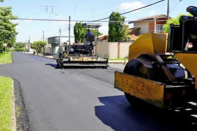 Avenida Lothário Teixeira recebe recapeamento asfáltico dentro do pacote de 12 vias que estão sendo recuperadas