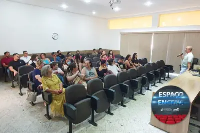 Espaço Encena apresenta o filme “As Nadadoras”