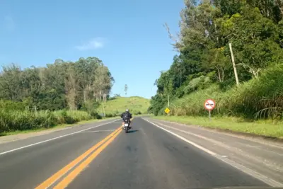 CÂMARA AMPARO – Presidente da Câmara sugere ações de conscientização para motociclistas turistas