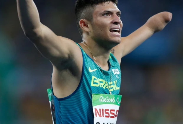 Petrúcio Ferreira abre temporada 2023 no Circuito Loterias Caixa de atletismo e mira Mundial