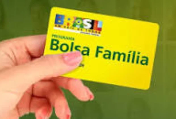 Bolsa Família em março tem maior valor médio da história e investimento recorde