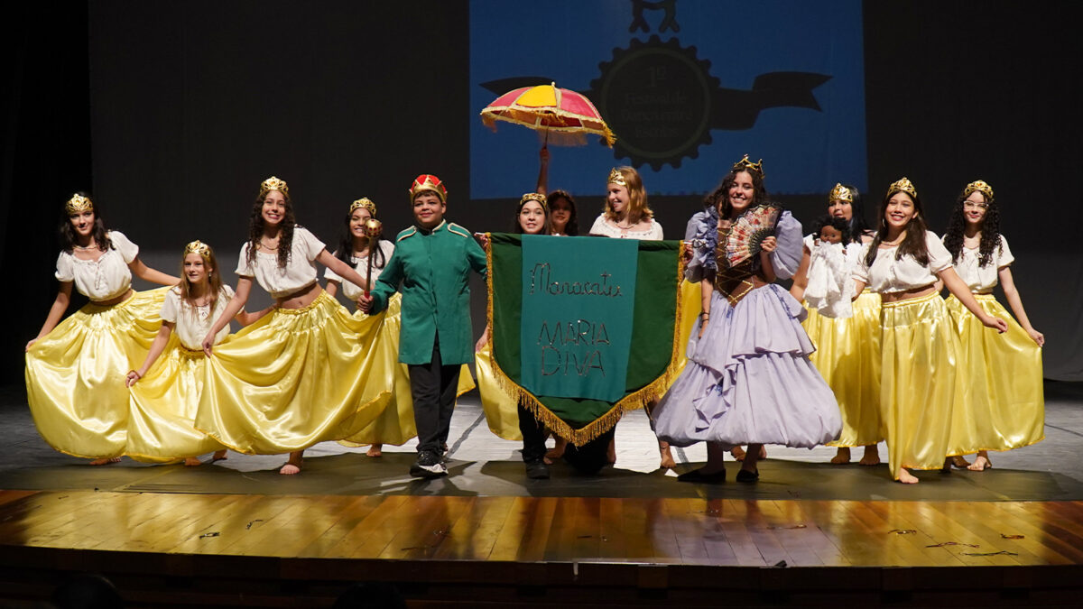 Grupo de dança transforma realidade de alunos da Emef Orlando