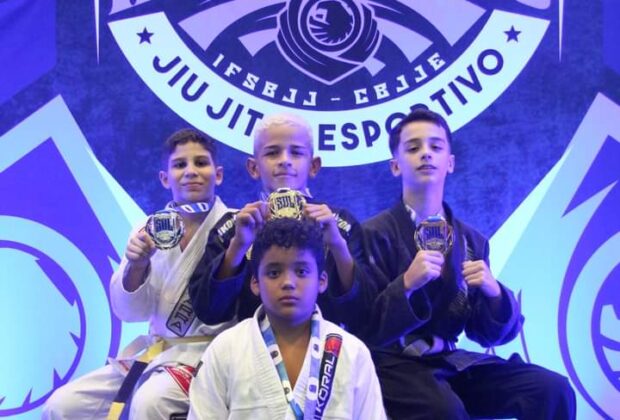 Dois ouros e mais medalhas para Mogi no Sul-americano de Jiu Jitsu