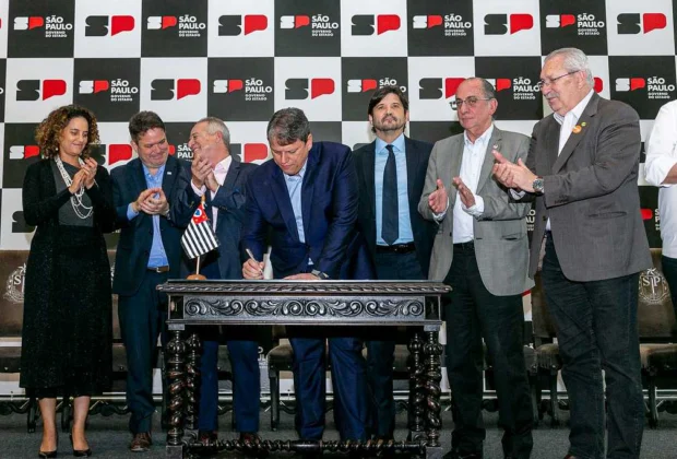 Governo de SP sanciona lei do novo salário mínimo estadual de R$ 1.550