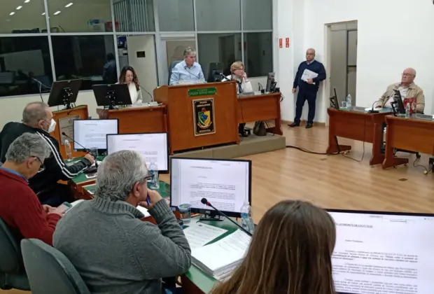 Refis 2023 pela Prefeitura de Amparo é aprovado por vereadores