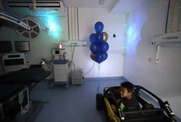 Mário Gattinho ganha mini jeep elétrico e projetores de luz para diminuir ansiedade de pacientes