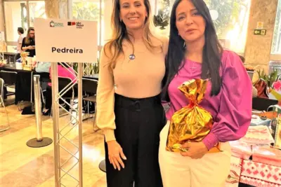 Vanessa Polidoro e equipe do CRAS participam de Encontro de primeiras-damas e presidentes dos fundos municipais do Estado de São Paulo