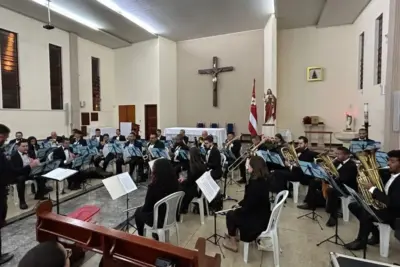 Igreja Sagrado Coração de Jesus recebeu concerto da Banda Municipal