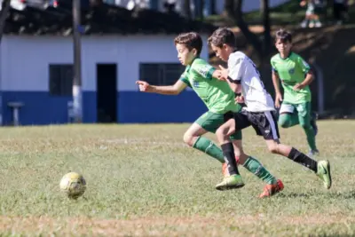 Semifinais do Campeonato de Futebol de Base acontecem no sábado, 17