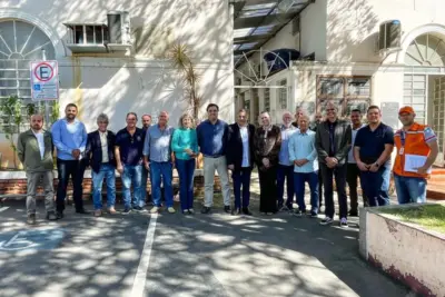 Deputado Estadual Gilmaci Santos esteve visitando Pedreira