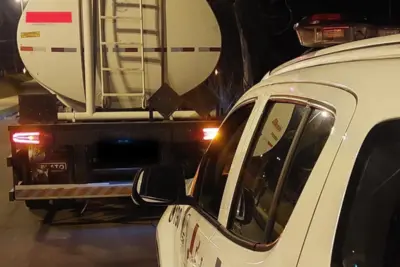 PM de Jaguariúna prende carreta carregada de combustível com sinal de identificador adulterado