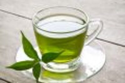 Chá verde: conheça os benefícios contra o envelhecimento precoce