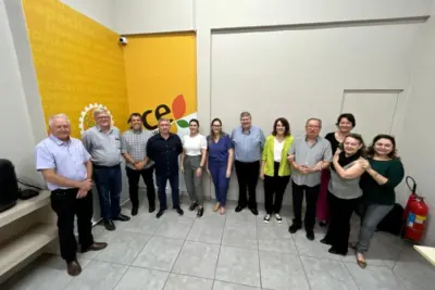 Diretores lembram trajetória de 30 anos da ACE em café comemorativo