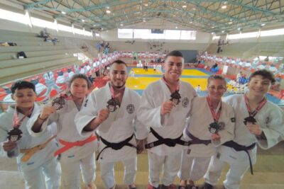 Mais de 100 alunos das escolas municipais representam Artur Nogueira em Torneio de Judô