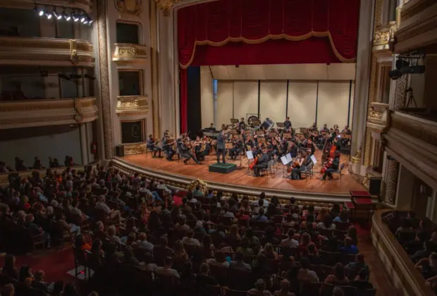 Orquestra Parassinfônica de São Paulo será atração no Teatro Castro Mendes