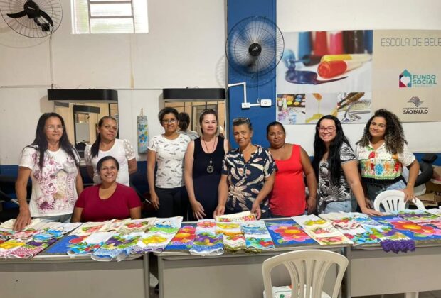 Prefeitura de Santo Antônio de Posse e SENAC Capacitam Jovens e Adultos em Curso de Pintura em Tecidos