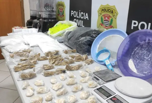 Operação “Narcos Amparo” resulta na prisão de 13 pessoas por tráfico e apreensão de drogas