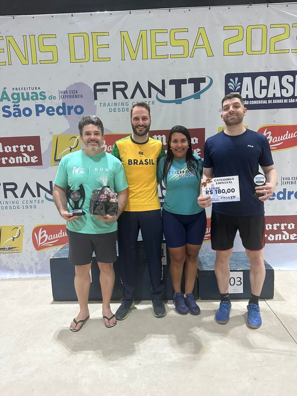 Correio do Brasil  Equipes do Brasil de tênis de mesa garantem vaga