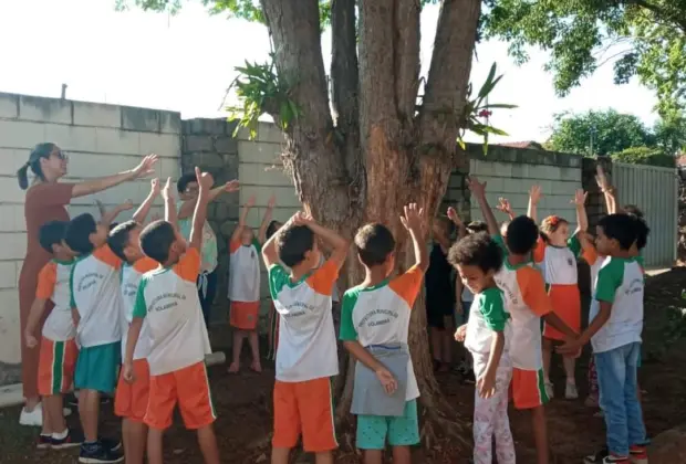 Dia da Árvore é Celebrado com Plantio de Mudas e Atividades de Conscientização nas Escolas Municipais de Holambra