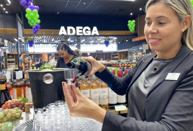 Covabra Supermercados realiza Feira dos Queijos e Vinhos em Pedreira