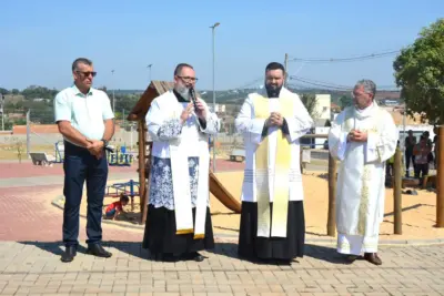 Inauguração da Praça Padre Geraldo Jacobucci: Homenagem Emocionante a um Sacerdote
