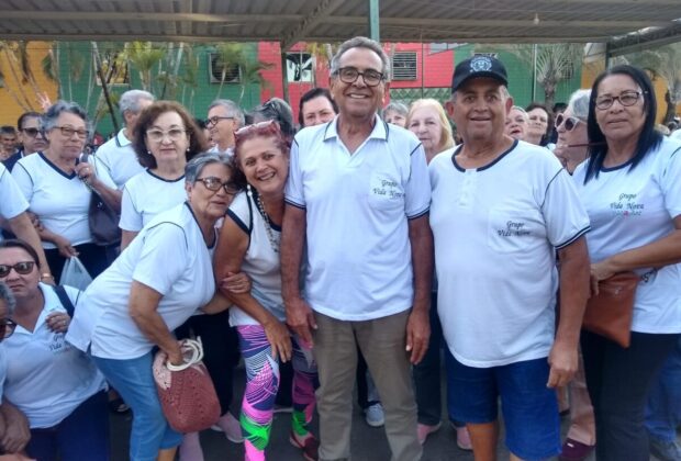 Prefeitura de Artur Nogueira promove passeio para 120 idosos à Expoflora