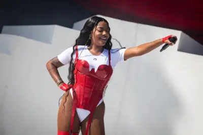 Ludmilla faz show na Fazenda Santa Margarida em Campinas