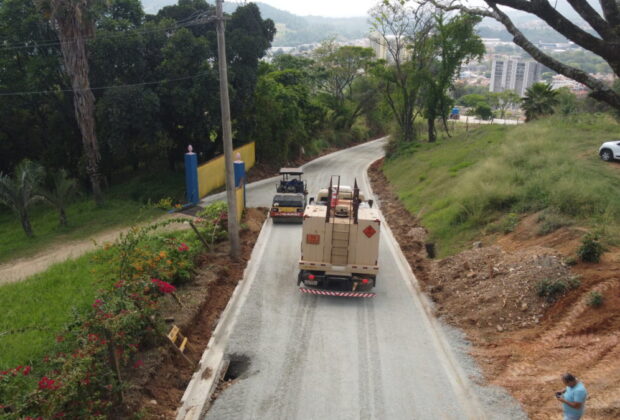 Prefeitura de Pedreira implanta obras de infraestrutura para Pavimentação Asfáltica da Estrada Municipal Santo Lazarini