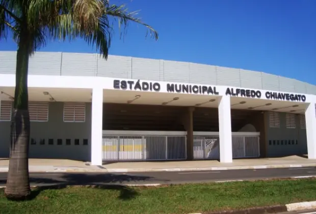 Vereadores de Jaguariúna aprovam projeto de concessão do Estádio Municipal Alfredo Chiavegato com prazo estendido para 10 anos