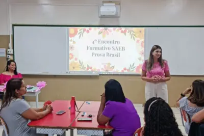 Educação de Artur Nogueira capacita professores para aplicação do Saeb