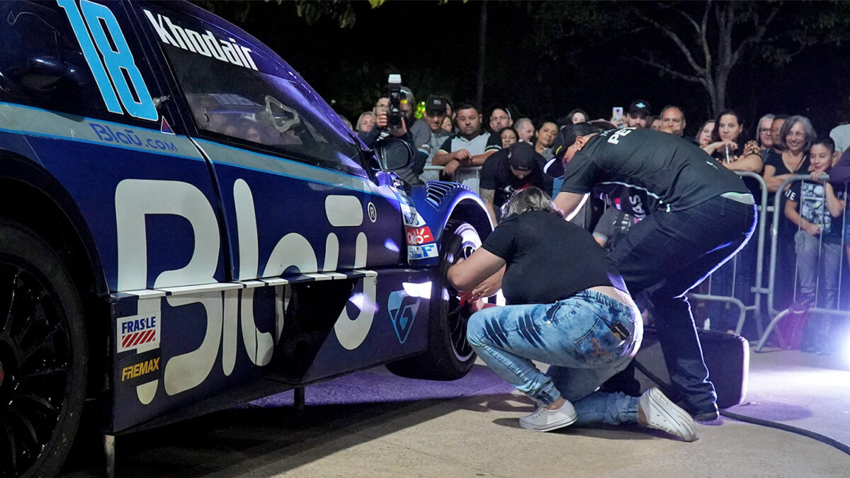 Mogi Mirim/SP  Stock Car em Mogi expõe carro de corrida e pilotos envolvem  alunos em bate-papo