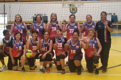 Amparo fica com o bronze na Copa Jaguariúna de Voleibol 60+