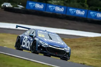 Técnica e habilidade: pilotos da Stock Car enfrentam a “Eau Rouge brasileira”