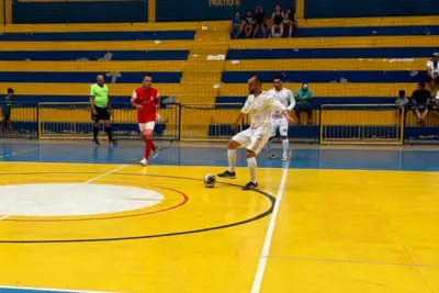 SEMIFINAIS DO CAMPEONATO DE FUTSAL VETERANOS ACONTECEM NO PRÓXIMO DOMINGO