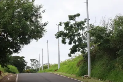 Prefeitura inicia instalação de iluminação do final da Rua Lindóia e ruas de acesso à Rodovia SP 147