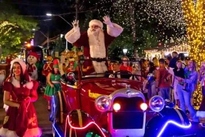 Arte, luzes e emoção marcam o primeiro fim de semana do Natal Mágico de Holambra