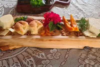 Tábuas de madeira conquistam lugar de honra nas festas