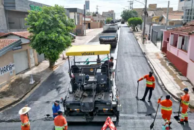 Novo pacote de recapeamento asfáltico inclui 11 vias em diferentes bairros