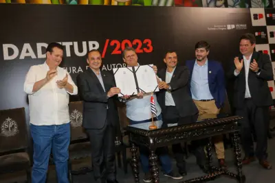 Prefeito Toninho Bellini assina convênio do MIT 2023