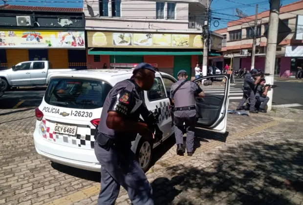 POLÍCIA MILITAR REALIZOU TREINAMENTO DE OCORRÊNCIA POLICIAL – ROUBO A BANCO NA CIDADE DE PEDREIRA