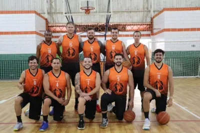 BALL BLACK HORSES E BLUEWINGS INICIAM TORNEIO DAS FLORES COM VITÓRIA