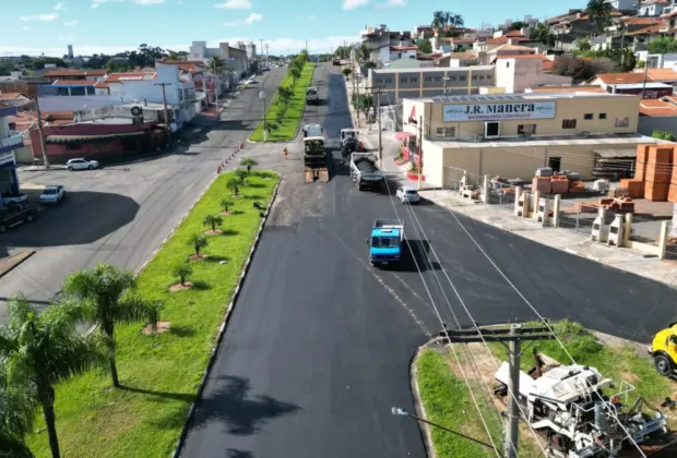 Avenida Brasil recebe 715 metros lineares de novo recapeamento asfáltico