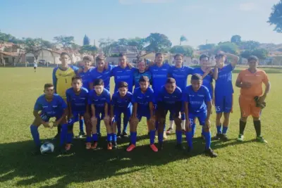 Futebol do Projeto Esporte é Saúde segue com as aulas no Campo da Borbec