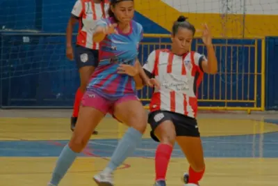 CAMPEONATO DE FUTSAL FEMININO COMEÇA COM JOGOS EQUILIBRADOS E ALTO NÍVEL TÉCNICO