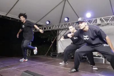 NESTA TERÇA-FEIRA TEM AULAS DE HIP HOP NO PARQUE DOS LAGOS