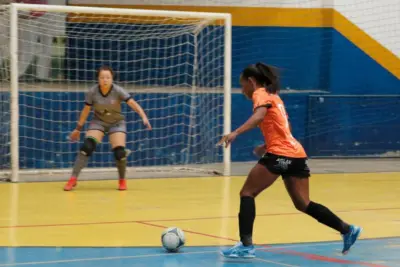 SHOW DE GOLS NA QUARTA RODADA DO CAMPEONATO DE FUTSAL FEMININO