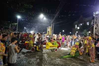 Carnaval de Itapira 2024 celebra a alegria e reúne a família itapirense